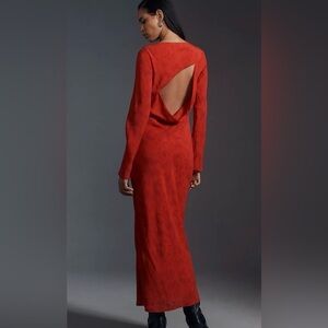 Sovere Ember Elegant Red Dress with back cutout and long sleeve
